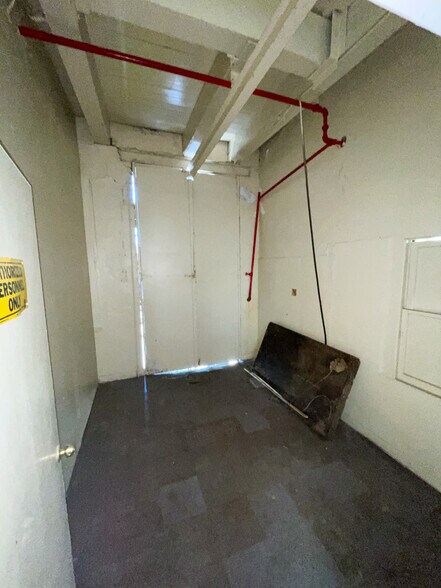 More Photos Of 115 Myrtle Ave, Passaic Warehouse For Lease