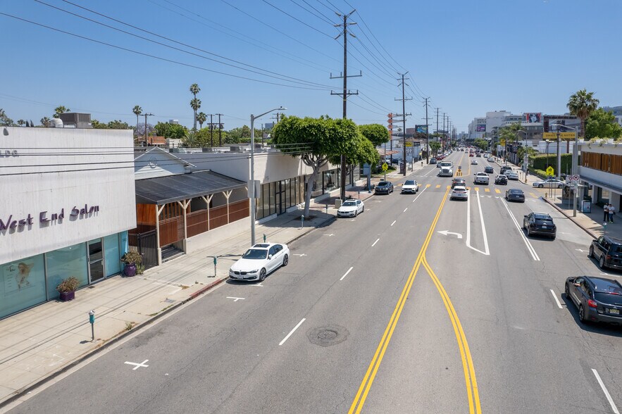 More Photos Of 514 N La Cienega Blvd, West Hollywood Restaurant For Lease