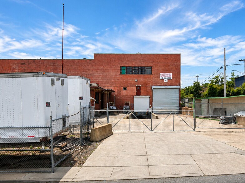 More Photos Of 701-705 Chesapeake Ave, Baltimore Manufacturing For Sale