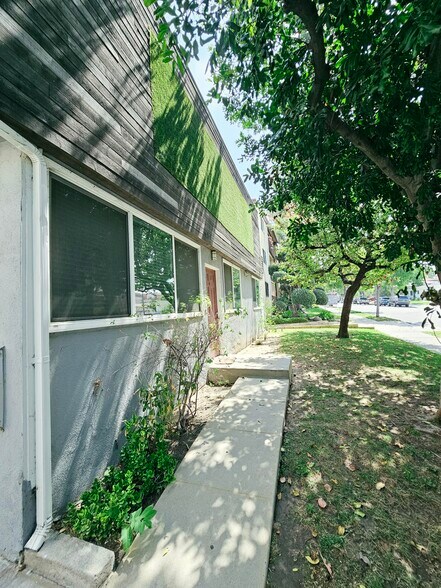 More Photos Of 451 Ivy St, Glendale Apartments For Sale