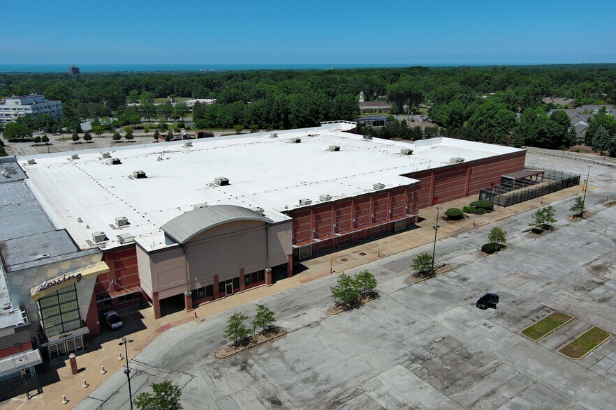 More Photos Of 3606 Mayfield Rd, Cleveland Heights General Retail For Lease