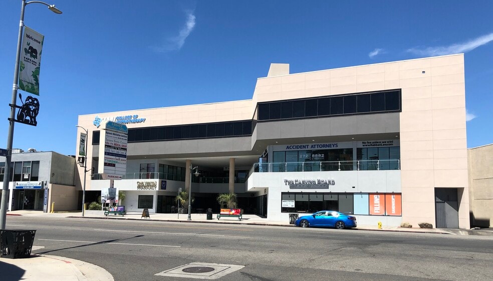 Primary Photo Of 18607 Ventura Blvd, Tarzana Storefront Retail Office For Lease