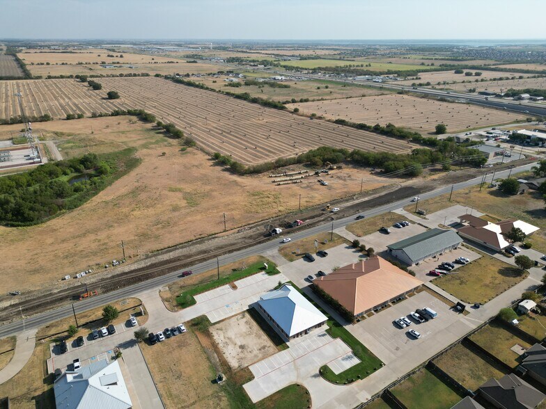 More Photos Of 1660 W Chapman Dr, Sanger Medical For Lease