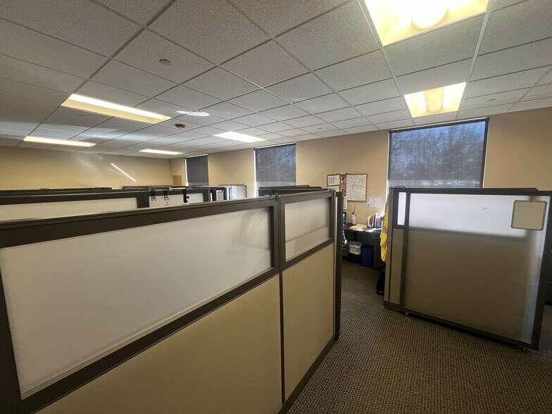 More Photos Of 550 W Eisenhower Blvd, Loveland Office For Lease