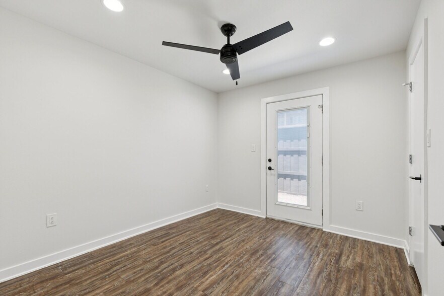 More Photos Of 5015 Bryan St, Dallas Apartments For Sale