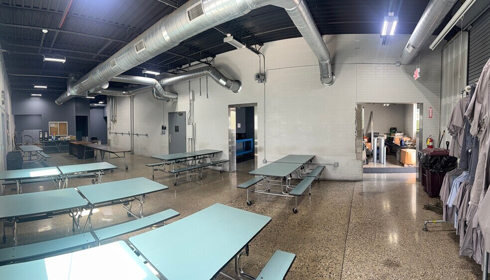 More Photos Of 210 Hall St SW, Grand Rapids Warehouse For Sale