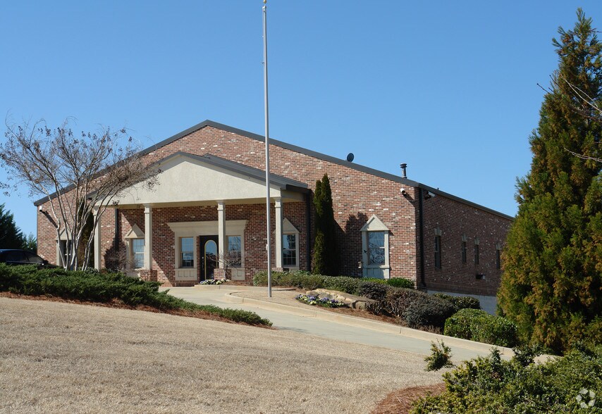 Primary Photo Of 5035 Wallace Dr, Cumming Distribution For Sale