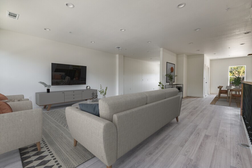 More Photos Of 504 O Connor Rd, Irving Multifamily For Sale