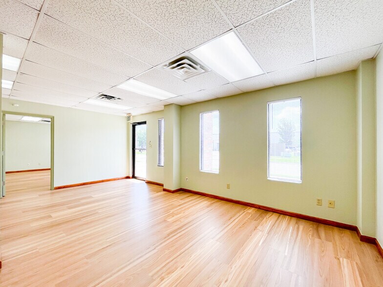 More Photos Of 6720 Exchequer Dr, Baton Rouge Warehouse For Lease