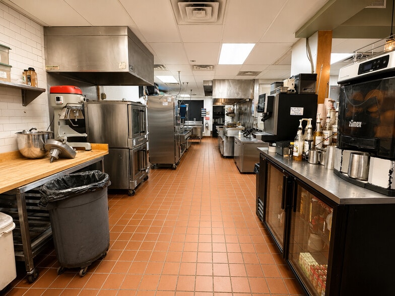 More Photos Of 410 N 3rd St, Jacksonville Beach Restaurant For Sale