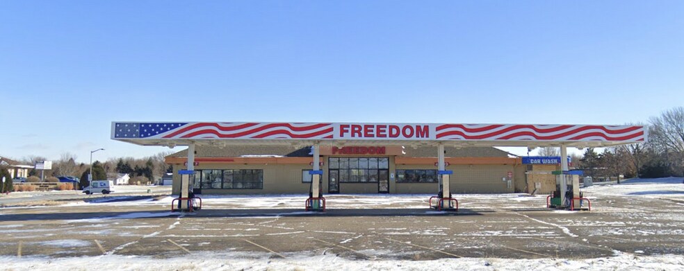 More Photos Of 120 Meridian Dr, New Richmond Convenience Store For Sale