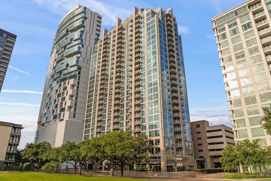 More Photos Of 2031 Westcreek Ln, Houston Apartments For Lease