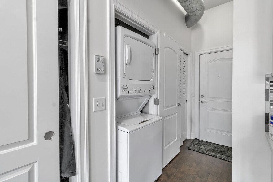 More Photos Of 888 Main St, Buffalo Office Residential For Sale