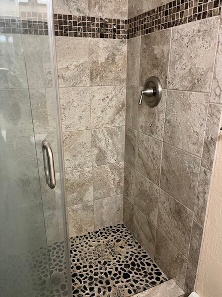 More Photos Of 195 Prairie Hawk Dr, Castle Rock Warehouse For Lease