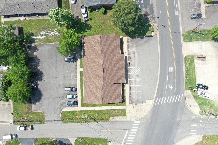 More Photos Of 220 N Phoenix Ave, Russellville Medical For Sale