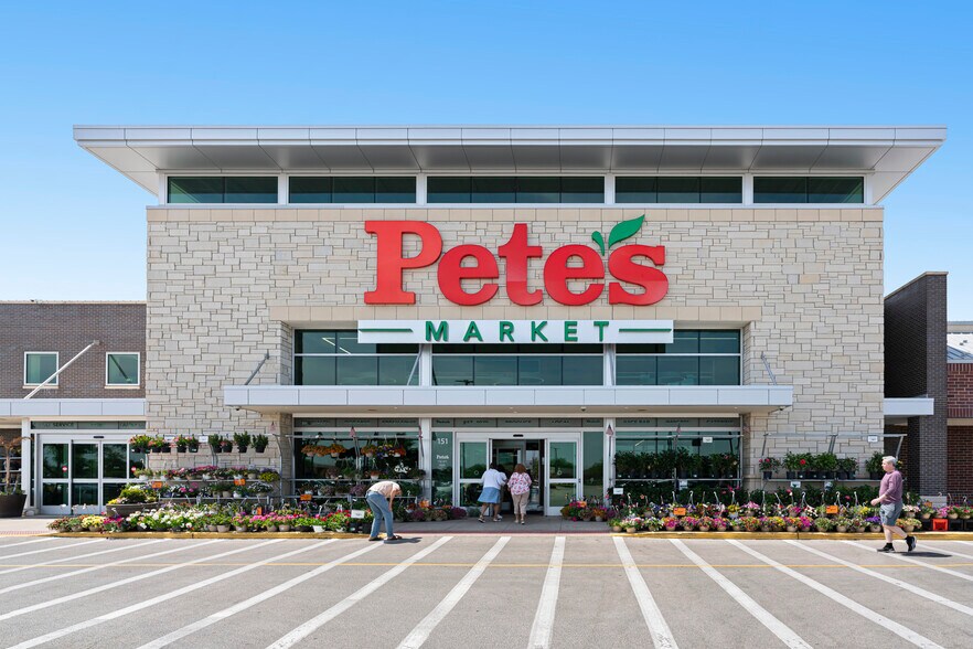 More Photos Of 101-295 Rice Lake Sq, Wheaton Supermarket For Sale