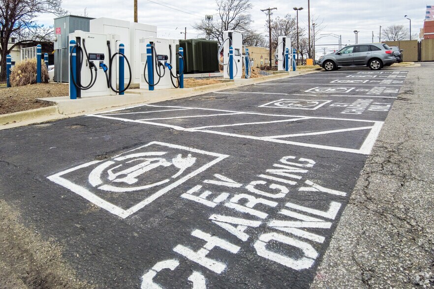 More Photos Of 4801-4829 Marlboro Pike, Capitol Heights Unknown For Lease