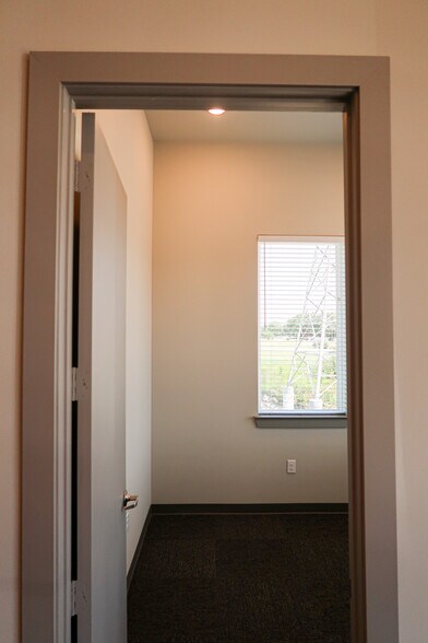 More Photos Of , Plano Office For Sale