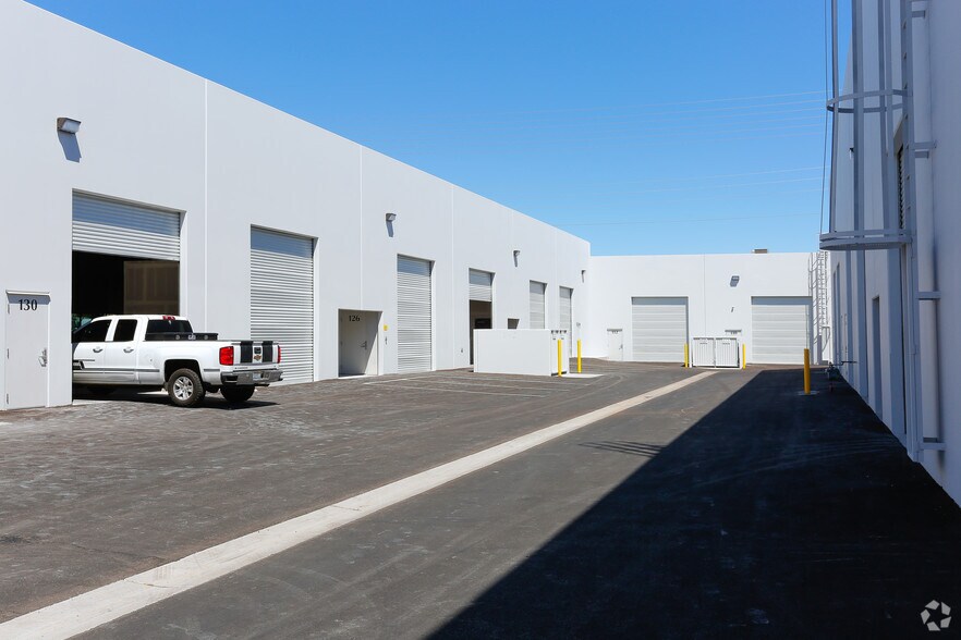 More Photos Of 6445 W Sunset Rd, Las Vegas Warehouse For Lease