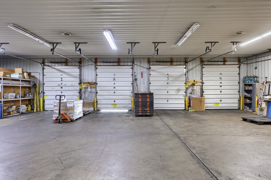 More Photos Of 56 Seip Ln, Shoemakersville Industrial For Sale
