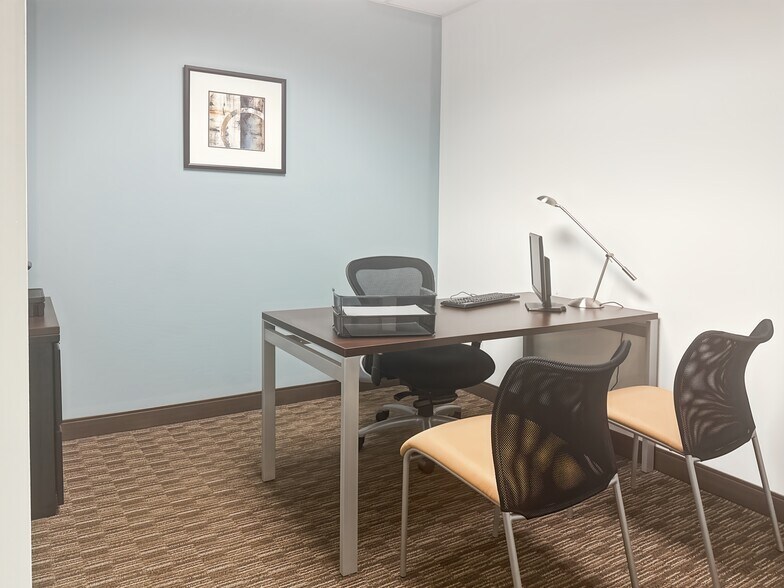 More Photos Of 1715 Indian Wood Cir, Maumee Coworking Space