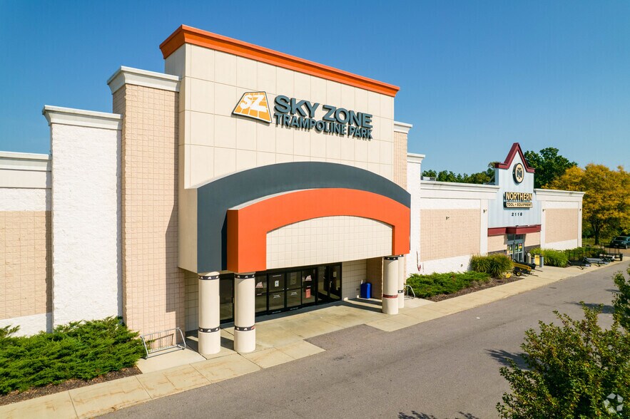 More Photos Of 2118-2134 W Beltline Hwy, Madison Freestanding For Sale