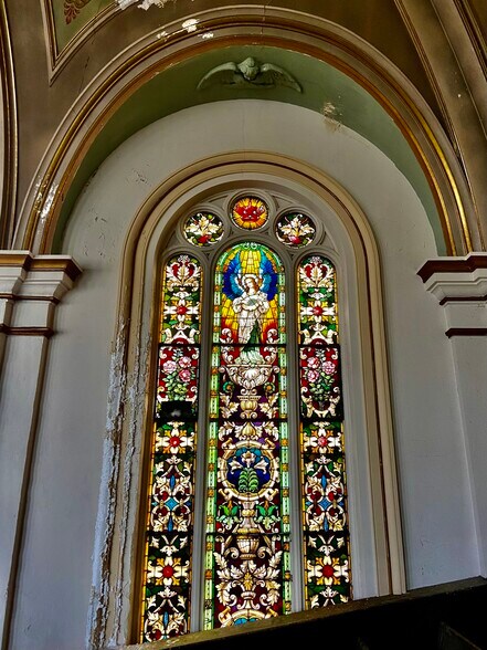 More Photos Of 947 Aisquith St, Baltimore Religious Facility For Sale