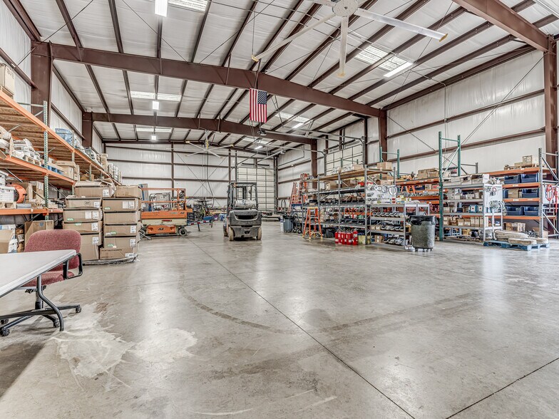 More Photos Of 209 NW 132nd St, Oklahoma City Industrial For Sale