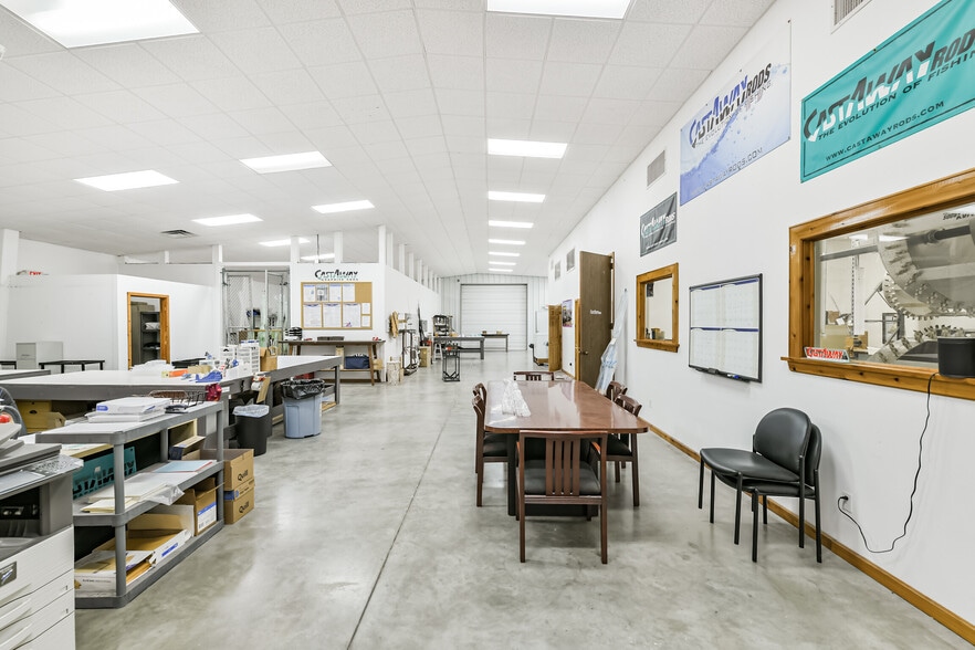 More Photos Of 7449 Wright Rd, Houston Manufacturing For Sale