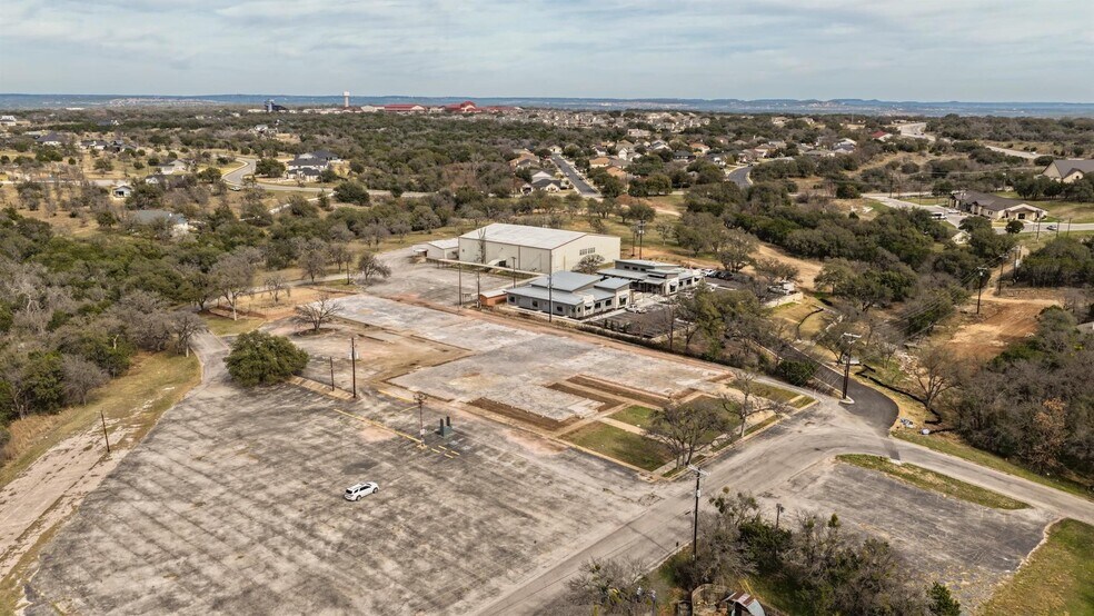 More Photos Of 501 12th St, Marble Falls Specialty For Lease