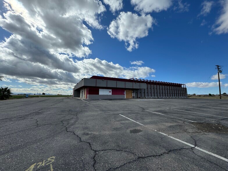 More Photos Of 1790 W Hobsonway, Blythe Bowling Alley For Sale