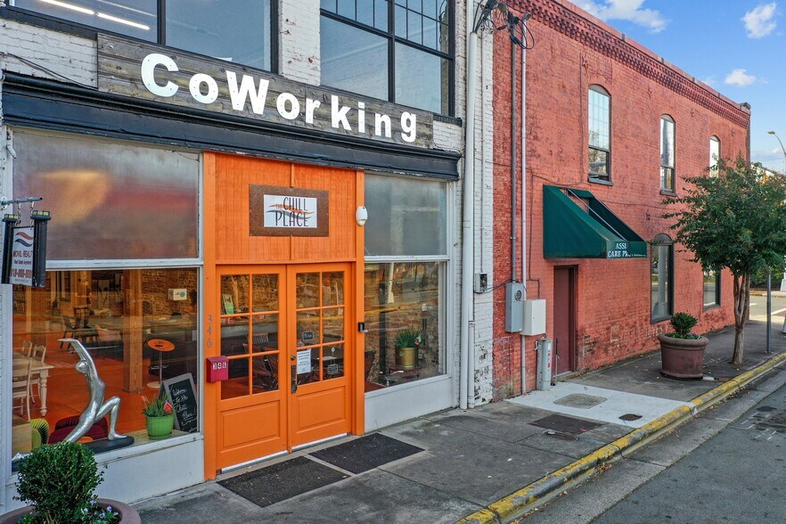 More Photos Of 346 S Worth St, Burlington Office For Sale