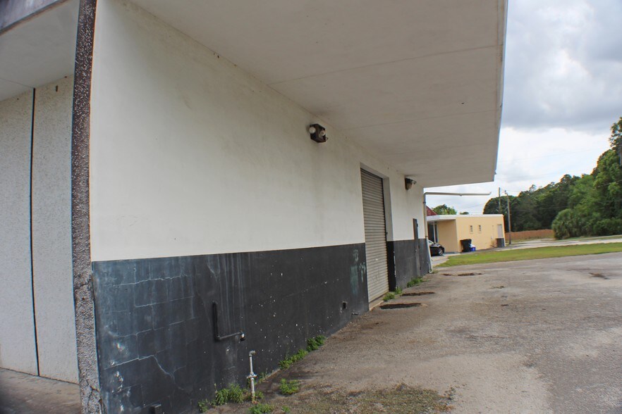 More Photos Of 1605 N Temple Ave, Starke Office Residential For Sale