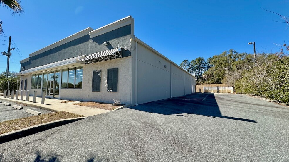 More Photos Of 3365 E Millwood Ln, Hernando Freestanding For Sale