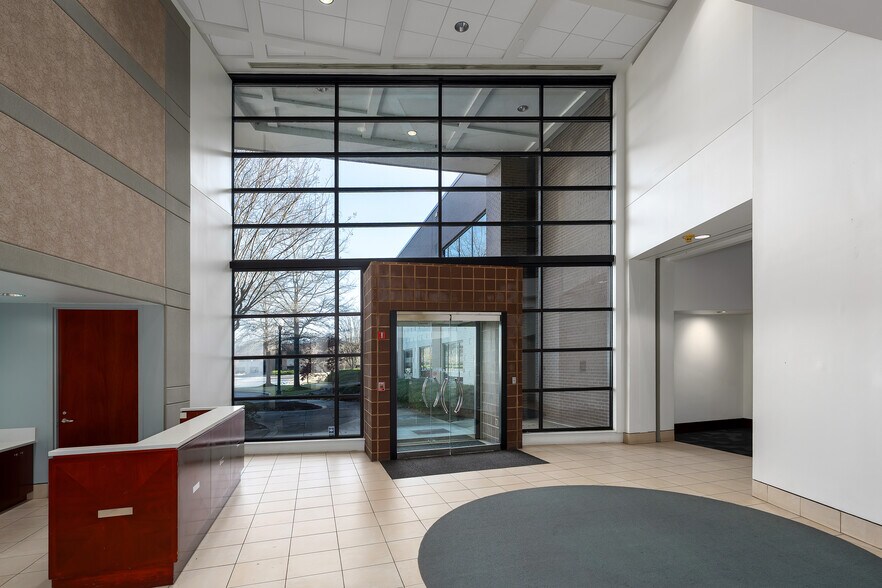 More Photos Of 2500 Corporate Dr, Birmingham Office For Sale
