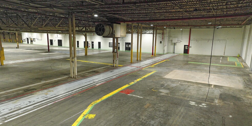 More Photos Of 930 Meacham Rd, Statesville Manufacturing For Sale