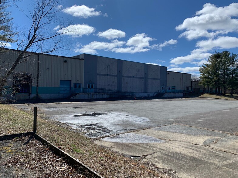 More Photos Of 1422 Route 179, Lambertville Warehouse For Lease