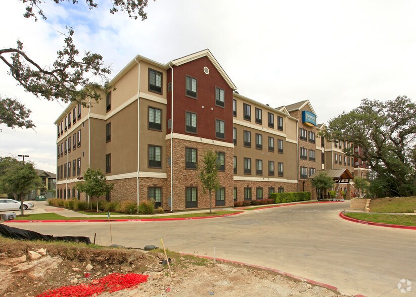 More Photos Of 13087 Research Blvd, Austin Hotel For Sale
