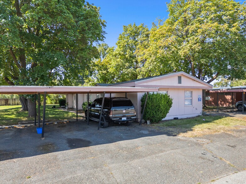 More Photos Of 5004-5010 E 1st Ave, Spokane Valley Apartments For Sale