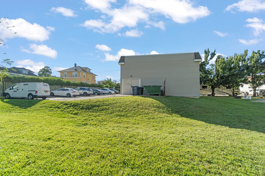 More Photos Of 410 S Main St, Pleasantville Office For Sale