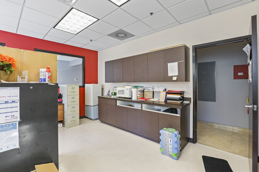 More Photos Of 14489 John Humphrey Dr, Orland Park Medical For Sale