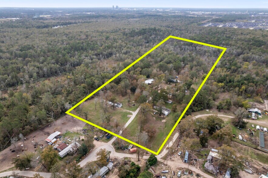 More Photos Of 11454 Bonney, Conroe Multifamily For Sale