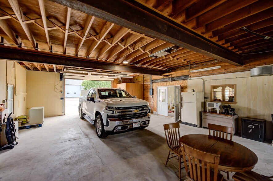 More Photos Of 229 Idaho St, Oshkosh Industrial For Sale