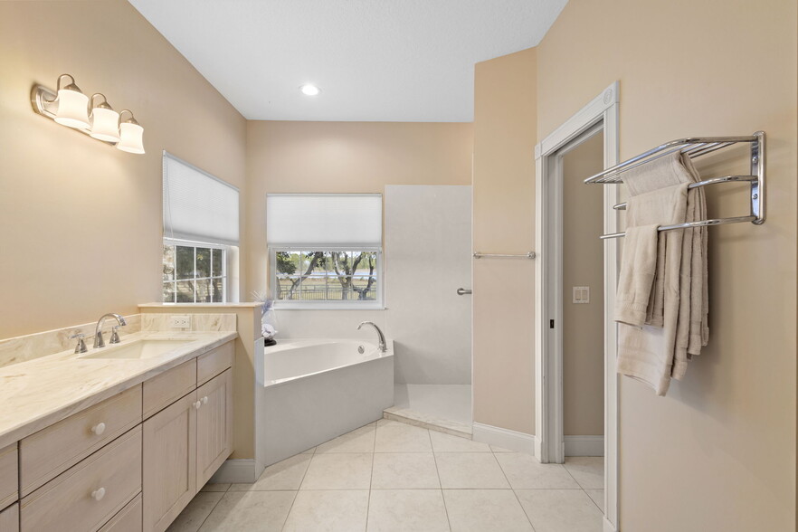 More Photos Of 42554 Maggie Jones Rd, Paisley Horse Stables For Sale