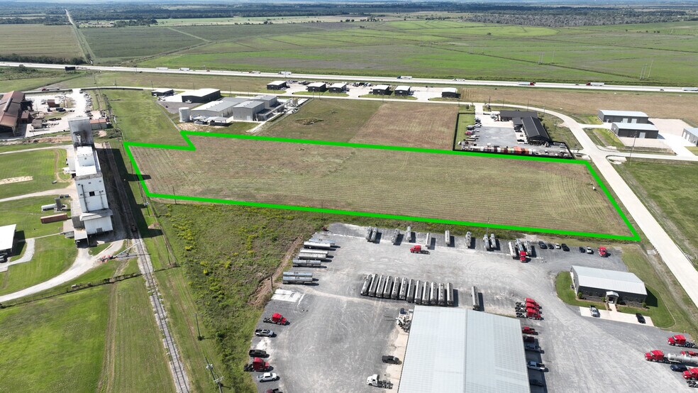More Photos Of 8405 Industrial Pky, Beaumont Land For Sale
