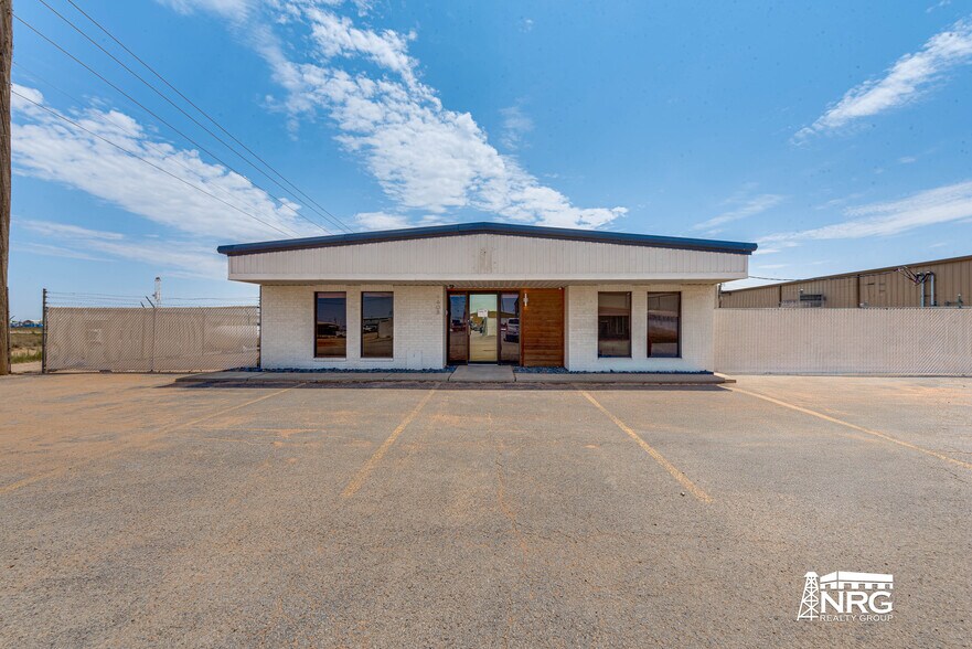More Photos Of 1603 S Viceroy Ave, Odessa Warehouse For Sale