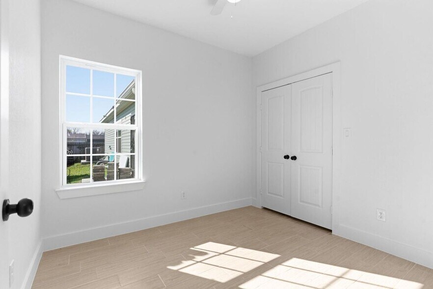 More Photos Of 428 Rhode Island st, Houston Apartments For Sale