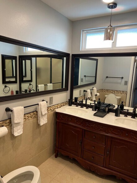 More Photos Of 12701 Darla Ave, Granada Hills Rehabilitation Center For Sale