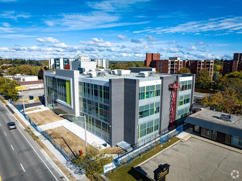 More Photos Of 735-737 Woolwich St, Guelph Hospital For Lease