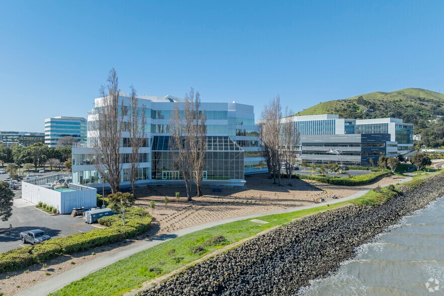 More Photos Of 7000 Marina Blvd, Brisbane Research And Development For Lease
